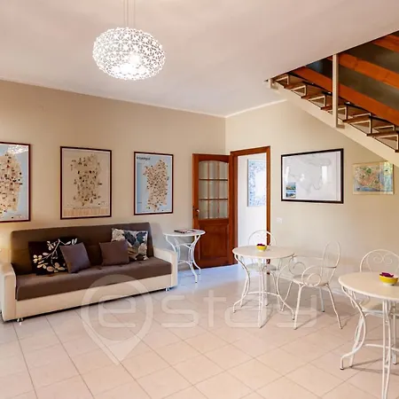 House Marcella Apartman *